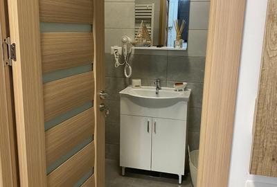 Mamaia Sat- Apart 2 cam mob utilat et 1/4 preț 450 euro - 1