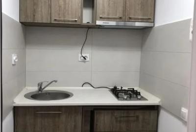 Garsonieră decomandată, mobilată în CET