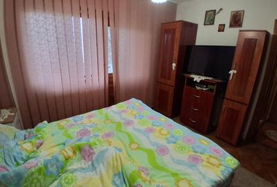 PACURARI  ESPLANADA MIMOZA 4 CAMERE DECOMANDAT 10O MP BLOC 1987  COD 161347 - 7