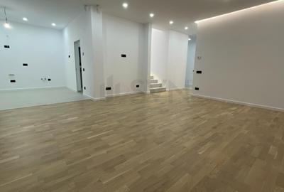 REV2003656 Vila Premium Tunari 5 camere - 2