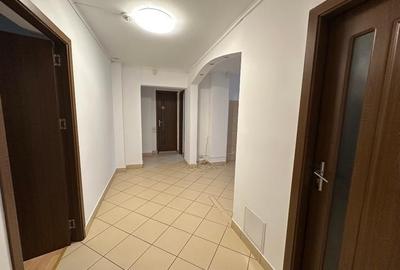 Vanzare 3 Camere Burebista - Alba Iulia, Bloc Monolit, Centrală Proprie - 2
