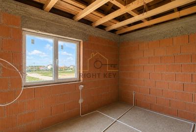 Casa P+1, 4 cam, 350mp teren, toate utilitatile, la rosu! Comision 0% - 10