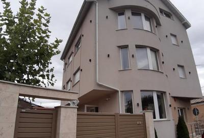 Cladire multifunctionala - 1