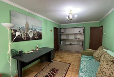 Apartament cu 3 camere decomandat, mobilat în Dristor