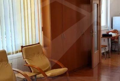 Garsonieră decomandată, mobilată în Iris