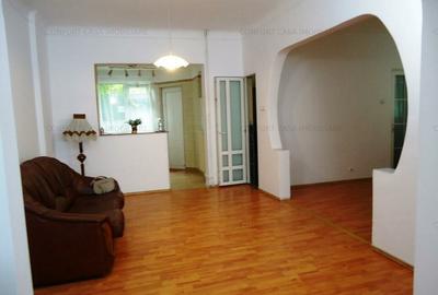 Calarasilor-Decebal, casa, 8 camere 184 mp+ curte - sediu firma - 6