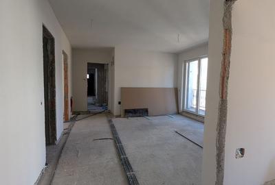 Apartament cu 3 camere decomandat în Florești