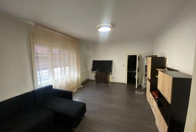 Apartament 2 camere, decomandat, ultracentral, etaj 1, str Independentei