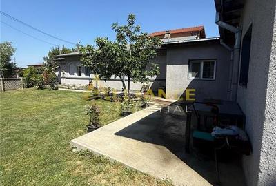 Casă individuală cu 4 camere în Central