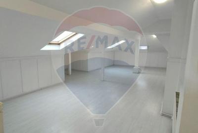 Ultracentral - Vilă 323 mp - Ideală sediu firmă / clinică / birouri - 20