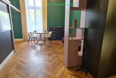 Apartament et.1, luxury class, langa Primarie cu balcon si vedere spre Parc