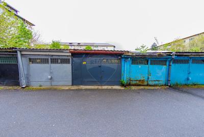 Apartament cu 3 camere de vanzare Victor Babeș etaj 1 - 12