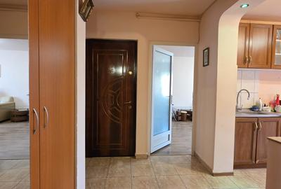 GARA - ABATOR 2 CAMERE DECOMANDATE MOBILAT + UTILAT CENTRALA GAZE PRET 450 EURO - 6