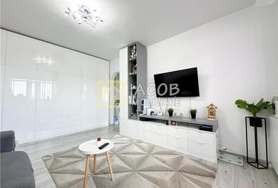 Apartament cu 2 camere semidecomandat în Mioriței