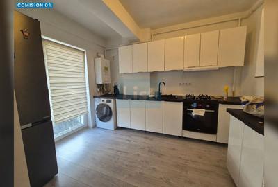 Apartament cu 3 camere semidecomandat, mobilat în Florești