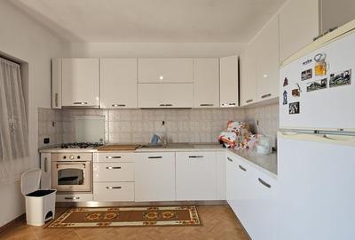 Casa ( S+P+M ) de vanzare, 287 mp, Teren 954 mp - 3
