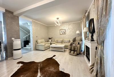 Casă cu 4 camere în Dumbrăvița