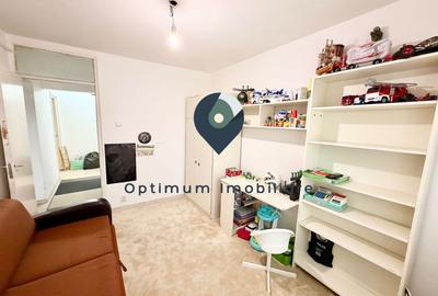 Apartament cu 3 camere decomandat, mobilat în Zorilor