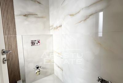 Duplex cu perete dublu, 4 camere si 3 bai finalizat, toate utilitatile - 11