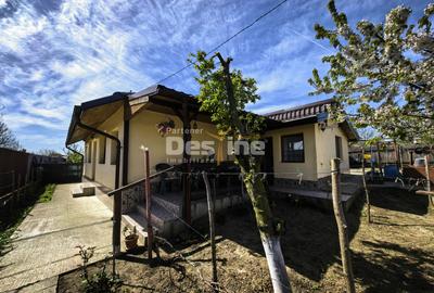 Casă 4 camere plan parter cu beci și anexe + 720 mp curte - 2
