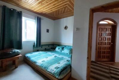 Vanzare casa mare la munte langa padure  Cheia judetul Prahova locatie excelenta - 19