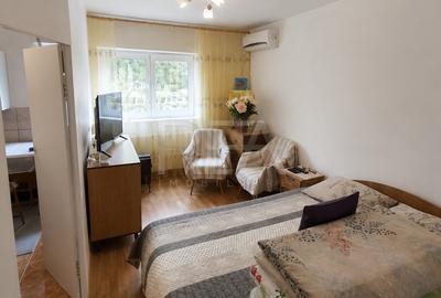 2 camere Vitan, centrală, parcare, et. 3, an 1986, 52 mp - 2