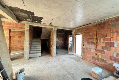 Sacalaz - Zona excelenta - Duplex spatios - 5 camere - P+1 - Locuri de parcare i - 11