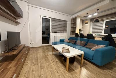 Apartament cu 3 camere semidecomandat, mobilat în Zorilor