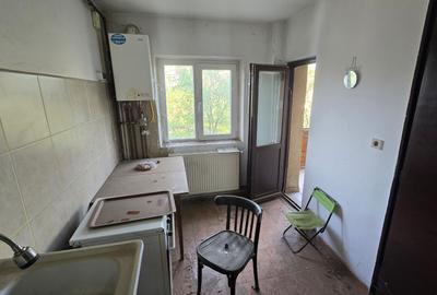 Calea Rahovei. Sector 5. Bloc 1986 | Etaj 3/4 | Centrală proprie - 7