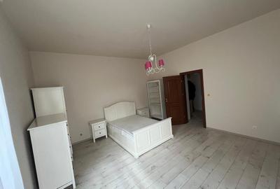 Apartament 3 camere, garaj si boxa - zona Centrala-Prefectura - 26