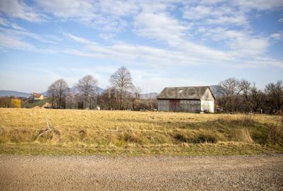 Teren intravilan parcelabil, priveliște spre munți, Sohodol, Bran - 14