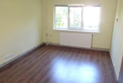 Inchiriez garsoniera decomandata in Deva, zona Zamfirescu in Q-uri, parter inalt - 1