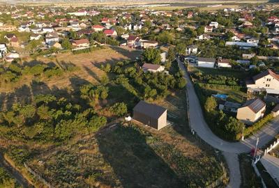 Teren Construcții intravilan de 922 mp, în Tamași