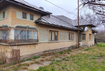 Casă și teren mare în Ghirdoveni, la șoseaua principală - amplasament excelent - 2