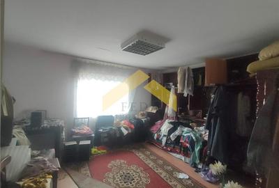 Casa la sol de vanzare in orasul Santana - 12
