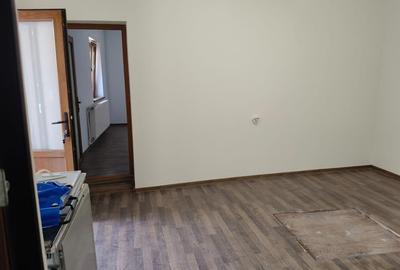 Zona Gradinii Publice Casa pretabila pentru 2 familii 150mp utili cu 300mp teren - 8