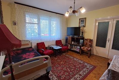 Apartament cu 3 camere, parter inalt, zona Sovata-malul Crisului - 2