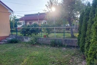 Casă din cărămidă, construită 2007,  în zonă de deal foarte frumoasă, la Pârscov - 15