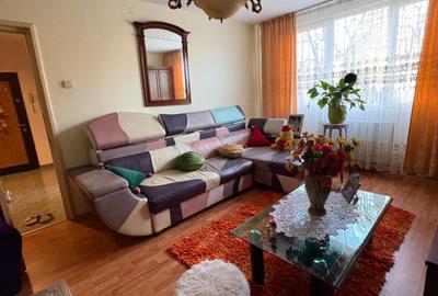 Apartament 3 camere cu centrala proprie zona Brancoveanu - Scoala 129 - 1