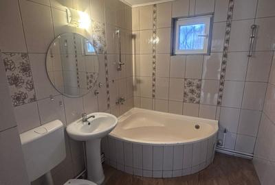 Casa individuala, curte ,utilata, nemobilata, 5 camere, 2 bai, zona Nicolina - 14