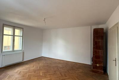 Apartament cu 2 camere semidecomandat în Calea Turzii