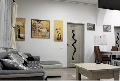 Apartament 3 camere in casa, renovat zona Str. LUNGA - 2