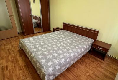 Vand apartament 2 camere decomandat in Deva, situat pe  Bld. Balcescu, etaj 2, - 5
