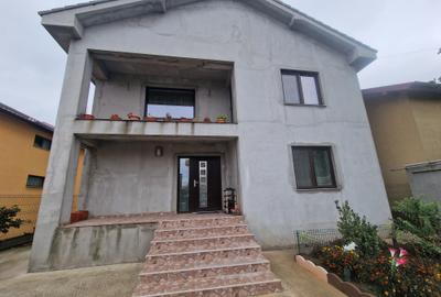 Cumpana- Vila P+1, 5 Camere+ Beci -  200mp utili, teren 420mp - 265.000/euro - 1