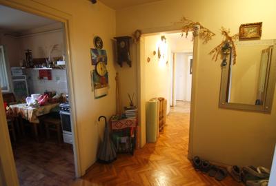 Apartament 3 camere, decomandat, centrala proprie, 3 minute de Mall. - 3