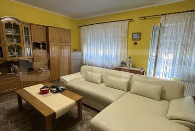 Casă individuală cu 6 camere în Titulescu