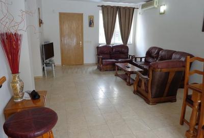 Vilă cu 5 camere de închiriat în zona Iancu Nicolae - 2