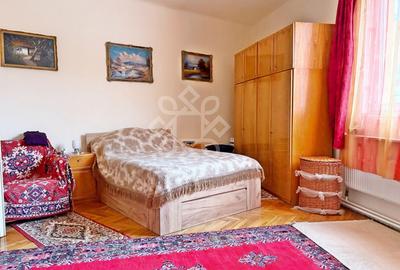 Casă individuală cu 4 camere circular în Ultracentral
