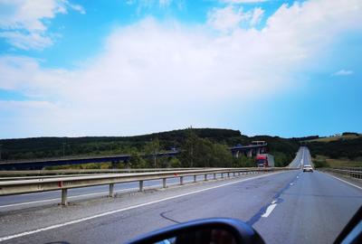 Teren intravilan cu acces asfaltat, situat între Săliște și Sibiel, la 300 m de - 11