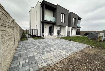 Casă individuală cu 5 camere în Săcălaz